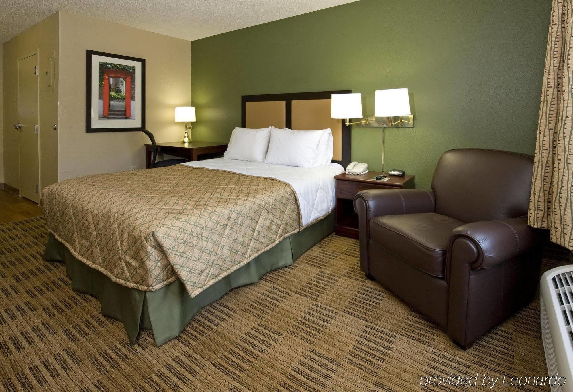 Extended Stay America Suites - Richmond - Hilltop Mall Room photo