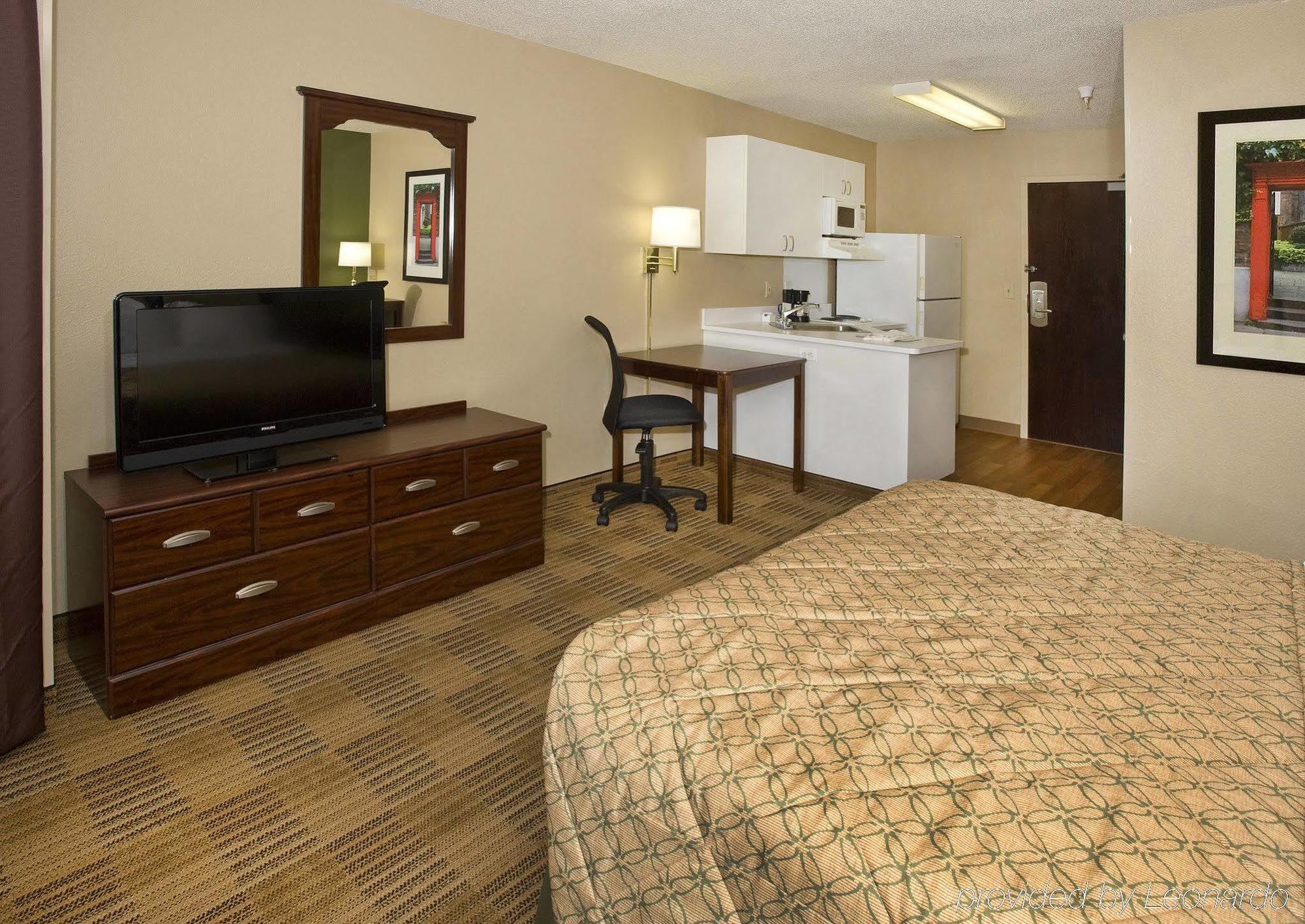 Extended Stay America Suites - Richmond - Hilltop Mall Room photo